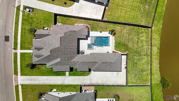 $949,999 | 36354 Talonstone Drive, Geismar, LA 70734