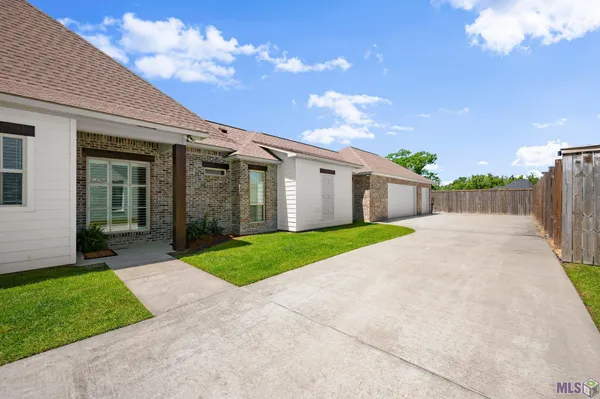 $949,999 | 36354 Talonstone Drive, Geismar, LA 70734