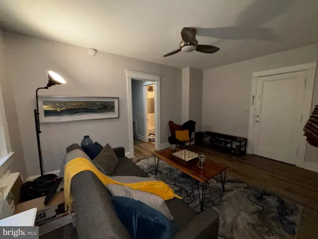 $349,000 | 414 Seward Square Southeast, Unit 104, Washington, DC 20003