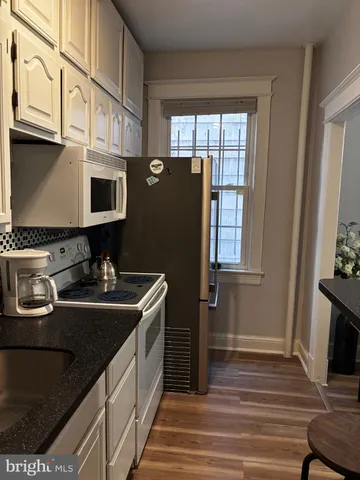 $349,000 | 414 Seward Square Southeast, Unit 104, Washington, DC 20003