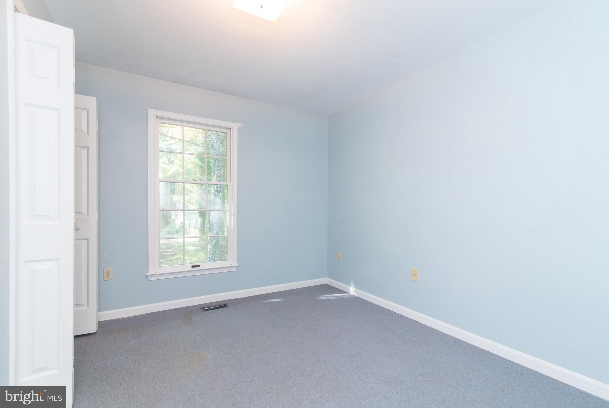9208 Mountjoy Road Marshall, VA 20115 - Photo 9 of 31 Large Primary Bedroom