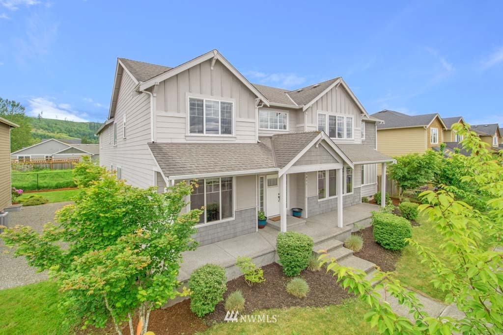 5811 Parker Road East Sumner, WA 98390 - Photo 2 of 25