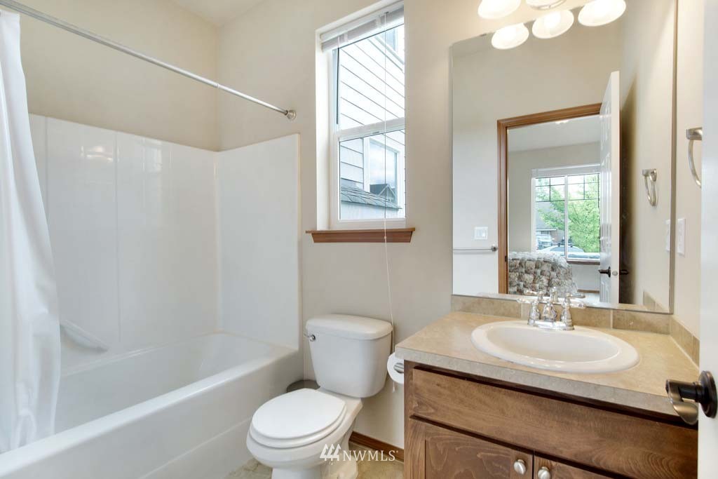 5811 Parker Road East Sumner, WA 98390 - Photo 13 of 25