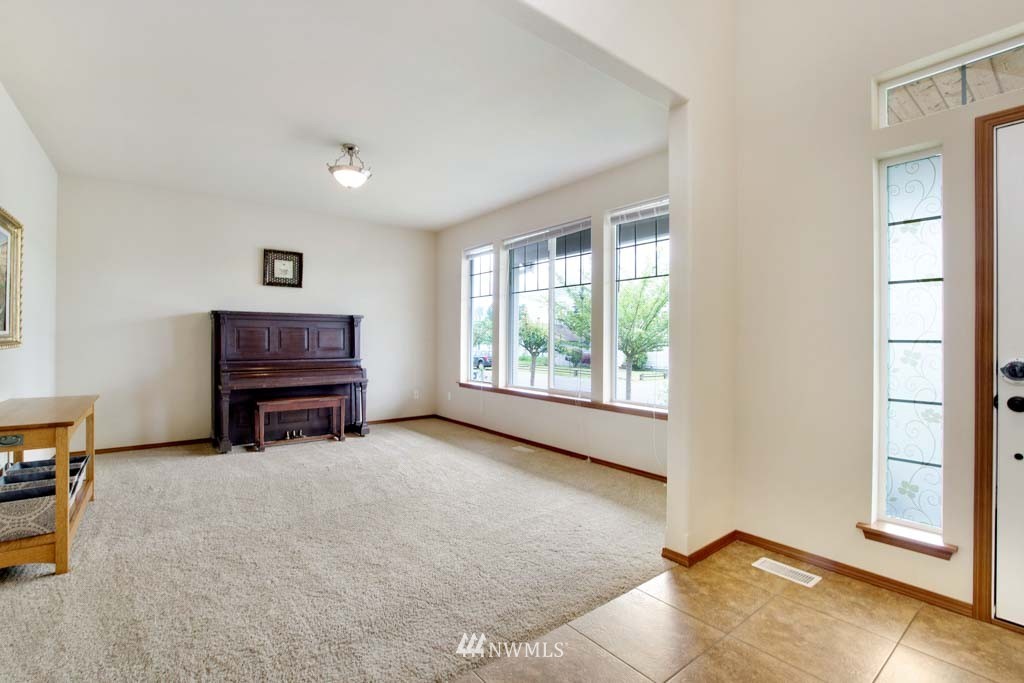 5811 Parker Road East Sumner, WA 98390 - Photo 14 of 25