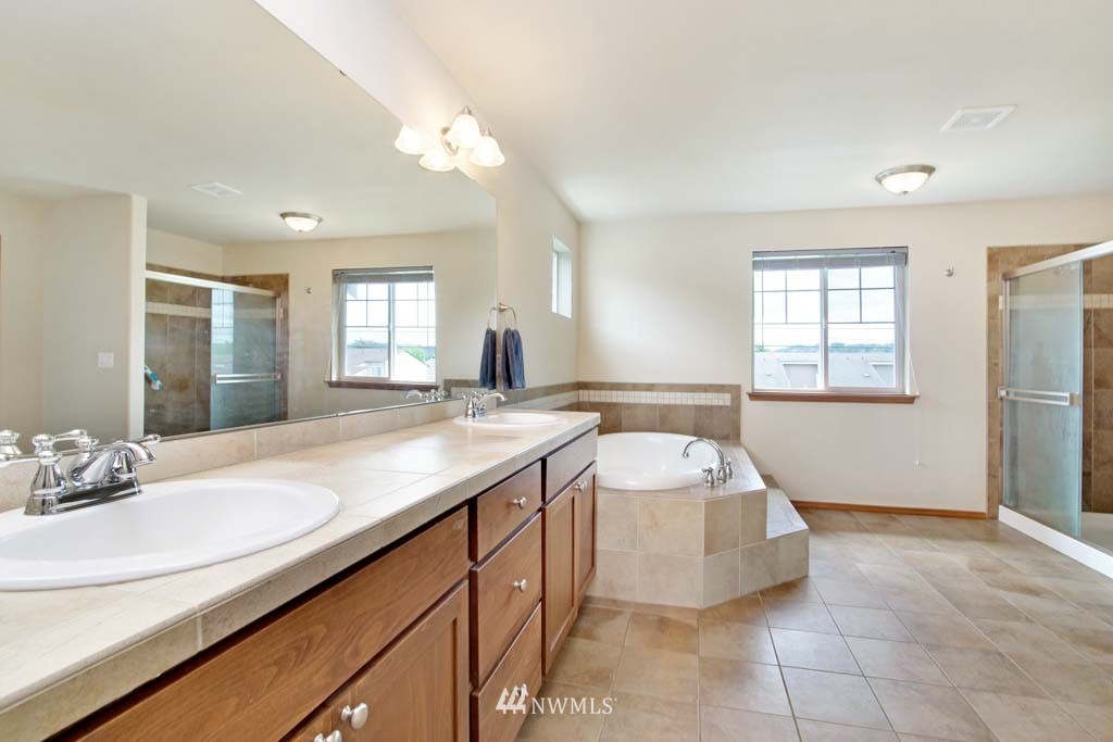 5811 Parker Road East Sumner, WA 98390 - Photo 17 of 25
