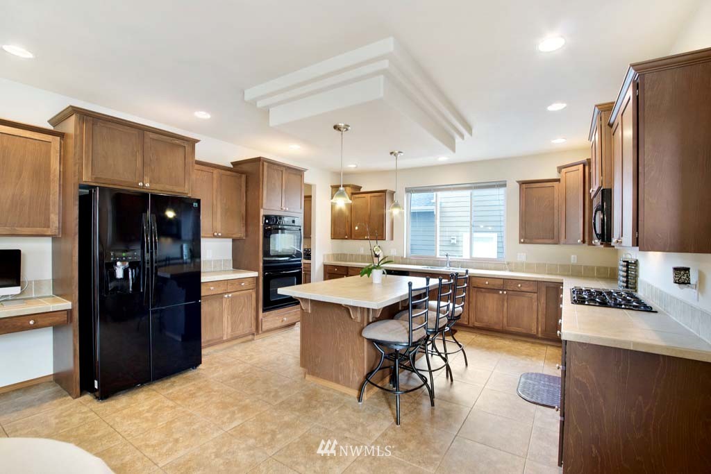 5811 Parker Road East Sumner, WA 98390 - Photo 5 of 25