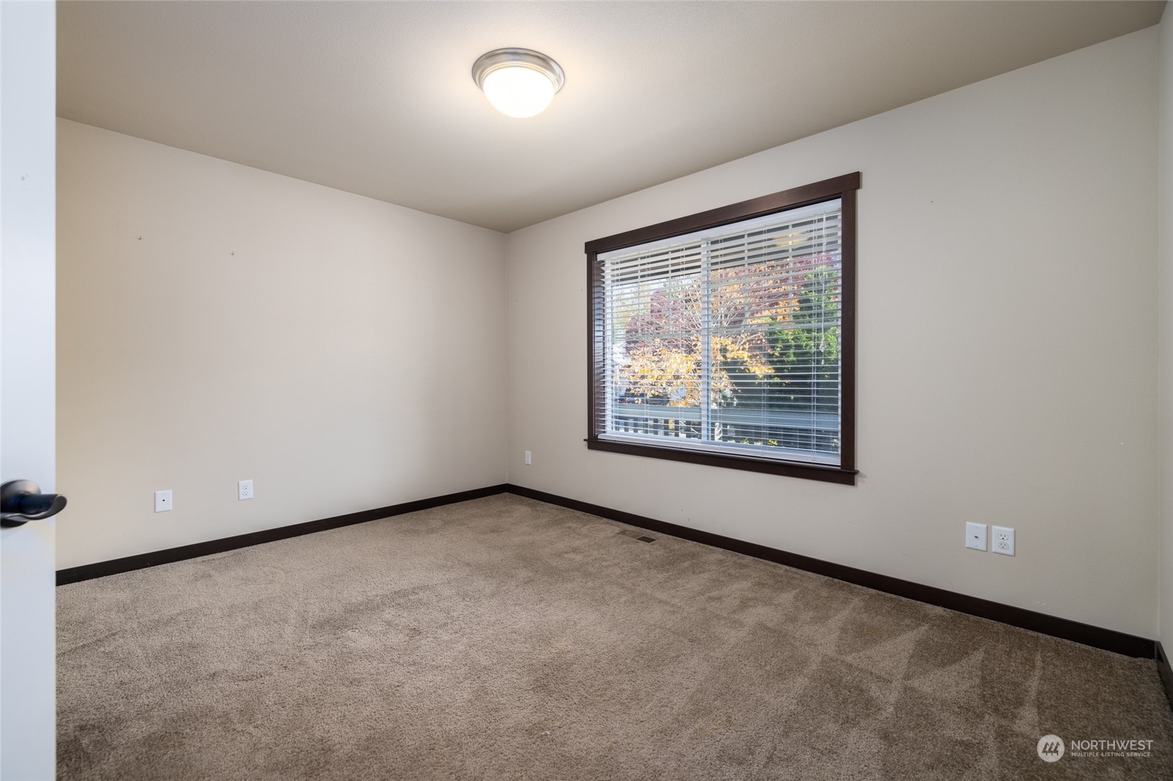 329 Barry Loop Mount Vernon, WA 98274 - Photo 6 of 39