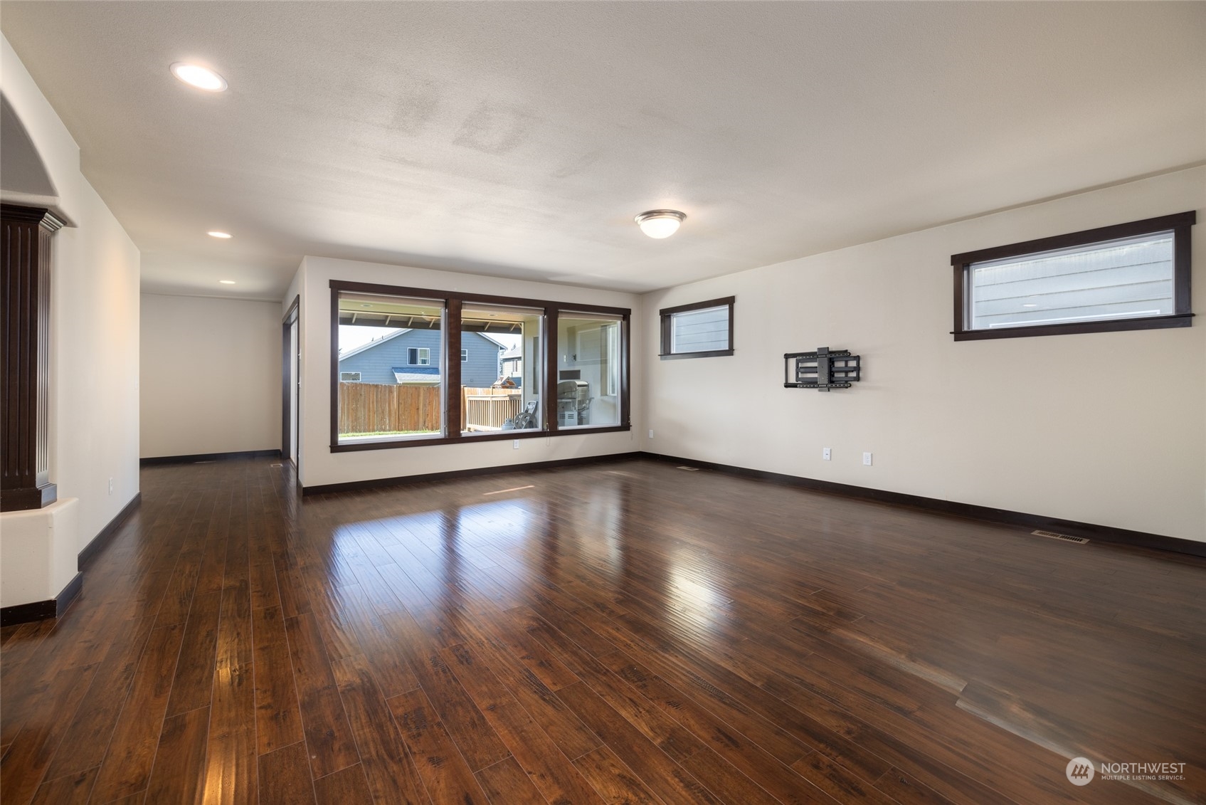 329 Barry Loop Mount Vernon, WA 98274 - Photo 8 of 39