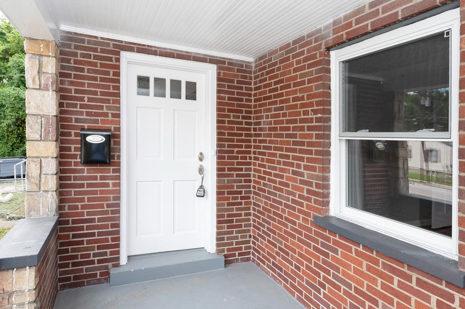 6029 Argus Road Cincinnati, OH 45224 - Photo 3 of 32 Gallery Image 3