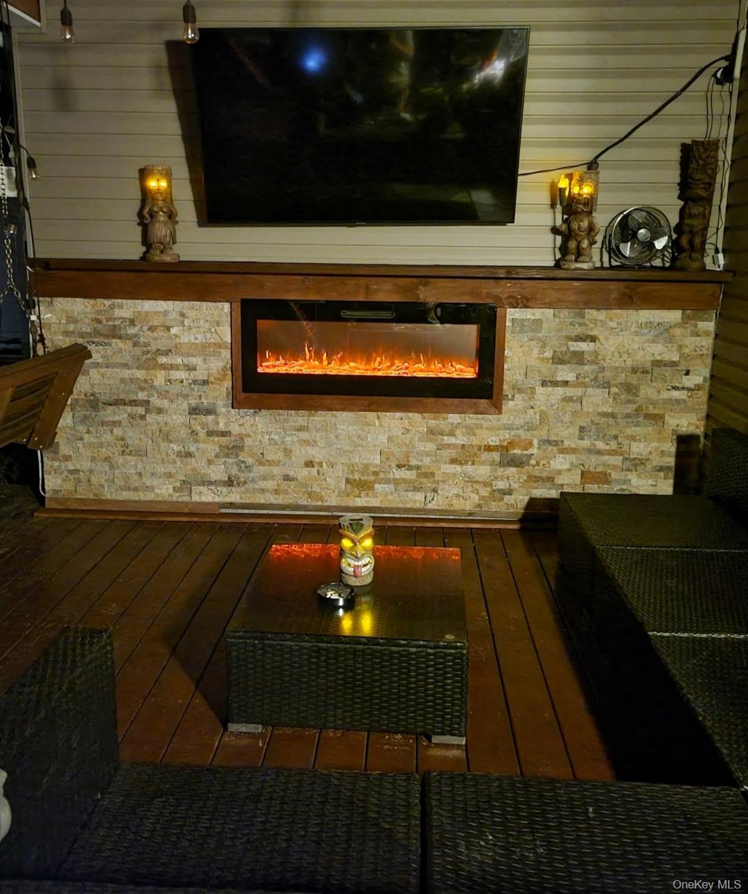 522 Rowlinson Drive Shirley, NY 11967 - Photo 7 of 33