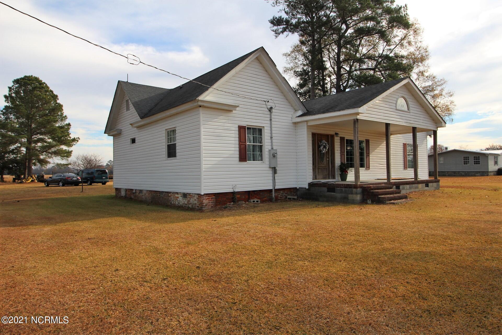 4021 Race Track Road Kinston, NC 28501 - Photo 31 of 38 64