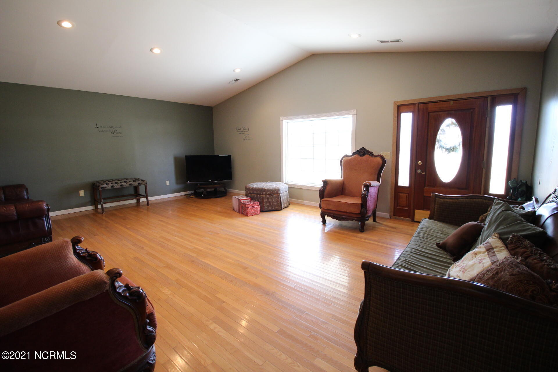 4021 Race Track Road Kinston, NC 28501 - Photo 4 of 38 8