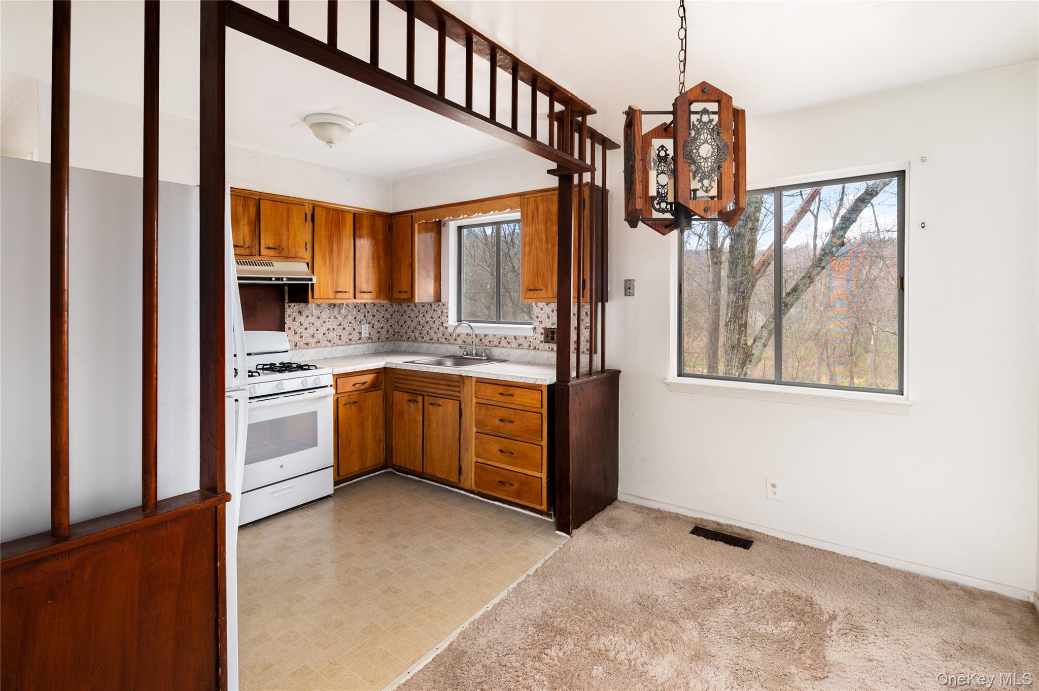76 Beverly Road Mount Kisco, NY 10549 - Photo 9 of 27