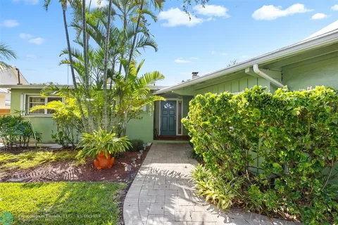 $2,200,000 | 1742 Southeast 14th Street, Fort Lauderdale, FL 33316