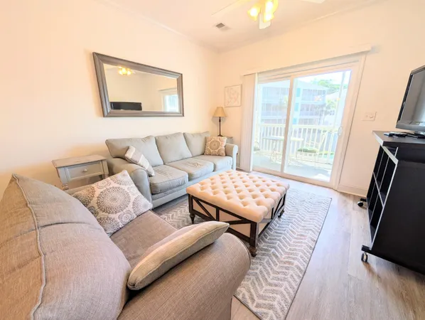$1,595 | 1100 Commons Boulevard, Unit 307, Myrtle Beach, SC 29572