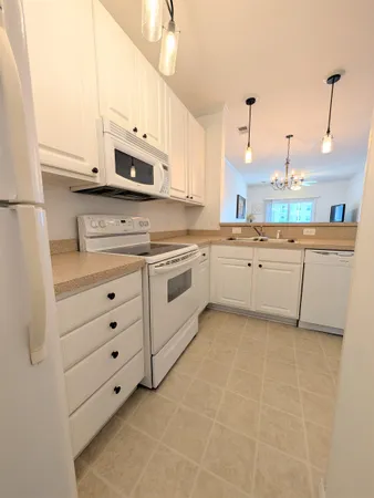 $1,595 | 1100 Commons Boulevard, Unit 307, Myrtle Beach, SC 29572