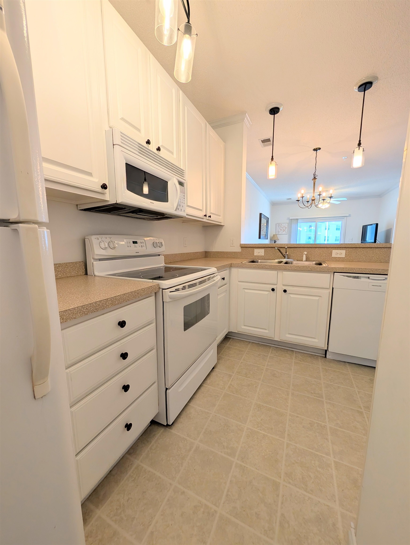 1100 Commons Boulevard, Unit 307 Myrtle Beach, SC 29572 - Photo 7 of 40