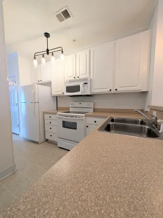 $1,595 | 1100 Commons Boulevard, Unit 307, Myrtle Beach, SC 29572