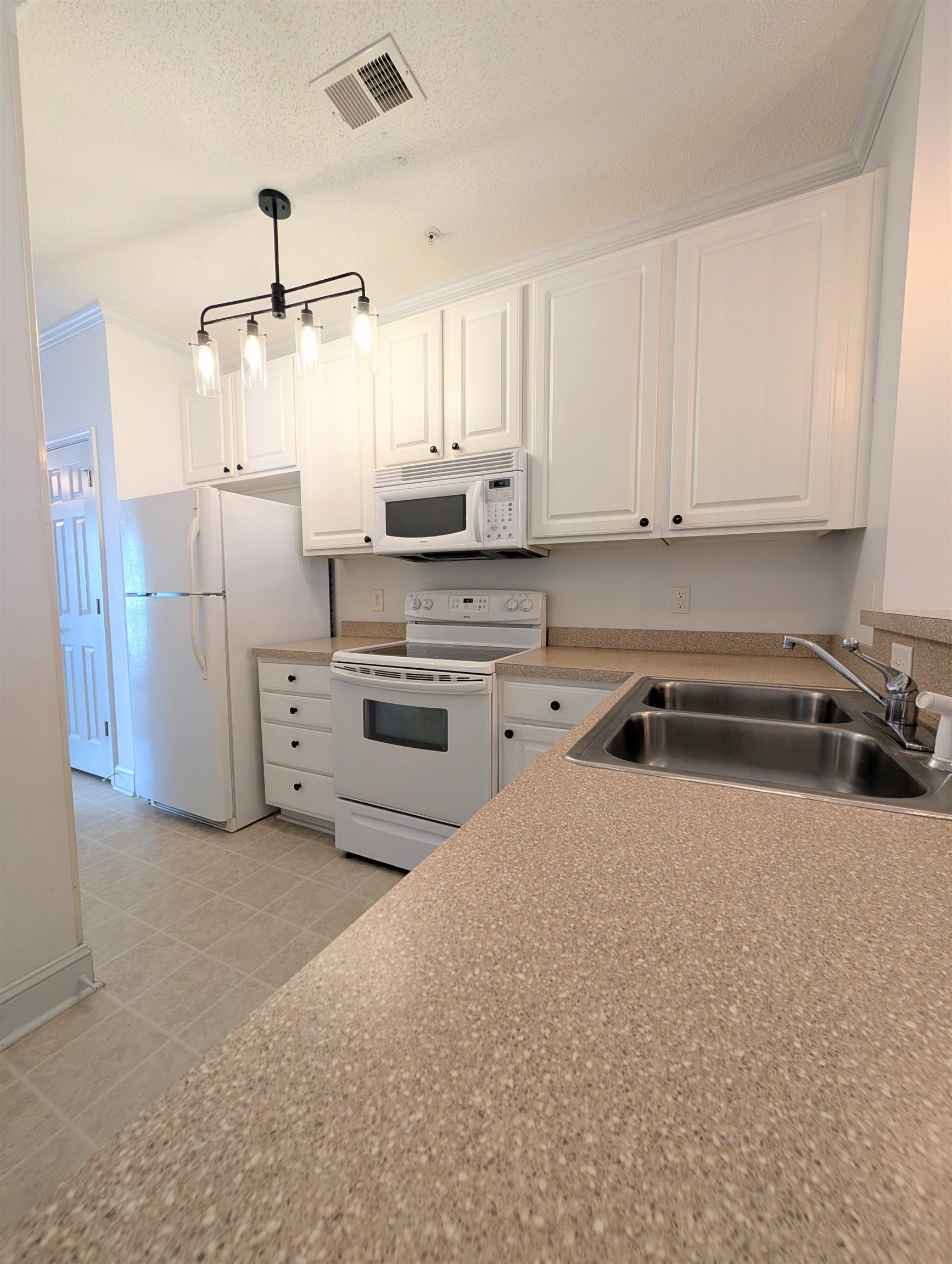 1100 Commons Boulevard, Unit 307 Myrtle Beach, SC 29572 - Photo 8 of 40