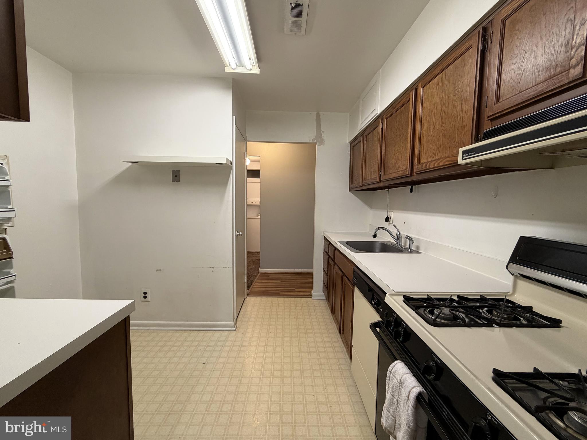 129-2 Echelon Road Voorhees, NJ 08043 - Photo 7 of 28