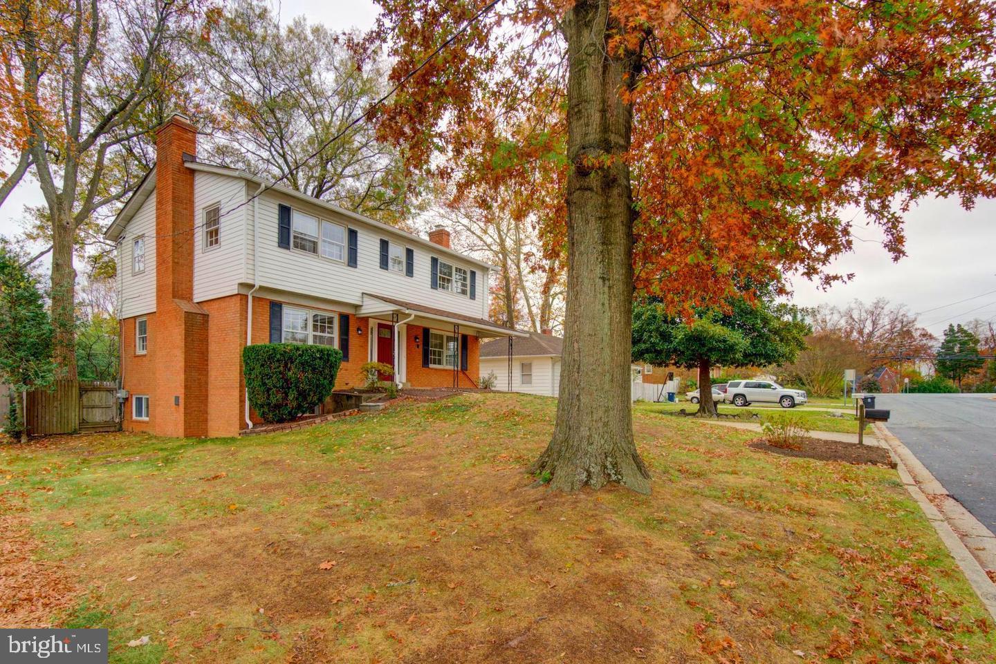 11207 Emack Road Beltsville, MD 20705 - Photo 2 of 43 Charming home with autumn hues.