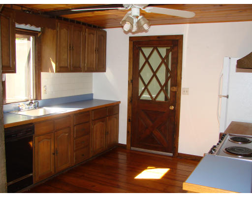 14 Nanigian Road Paxton, MA 01612 - Photo 6 of 11 Gallery Image 6