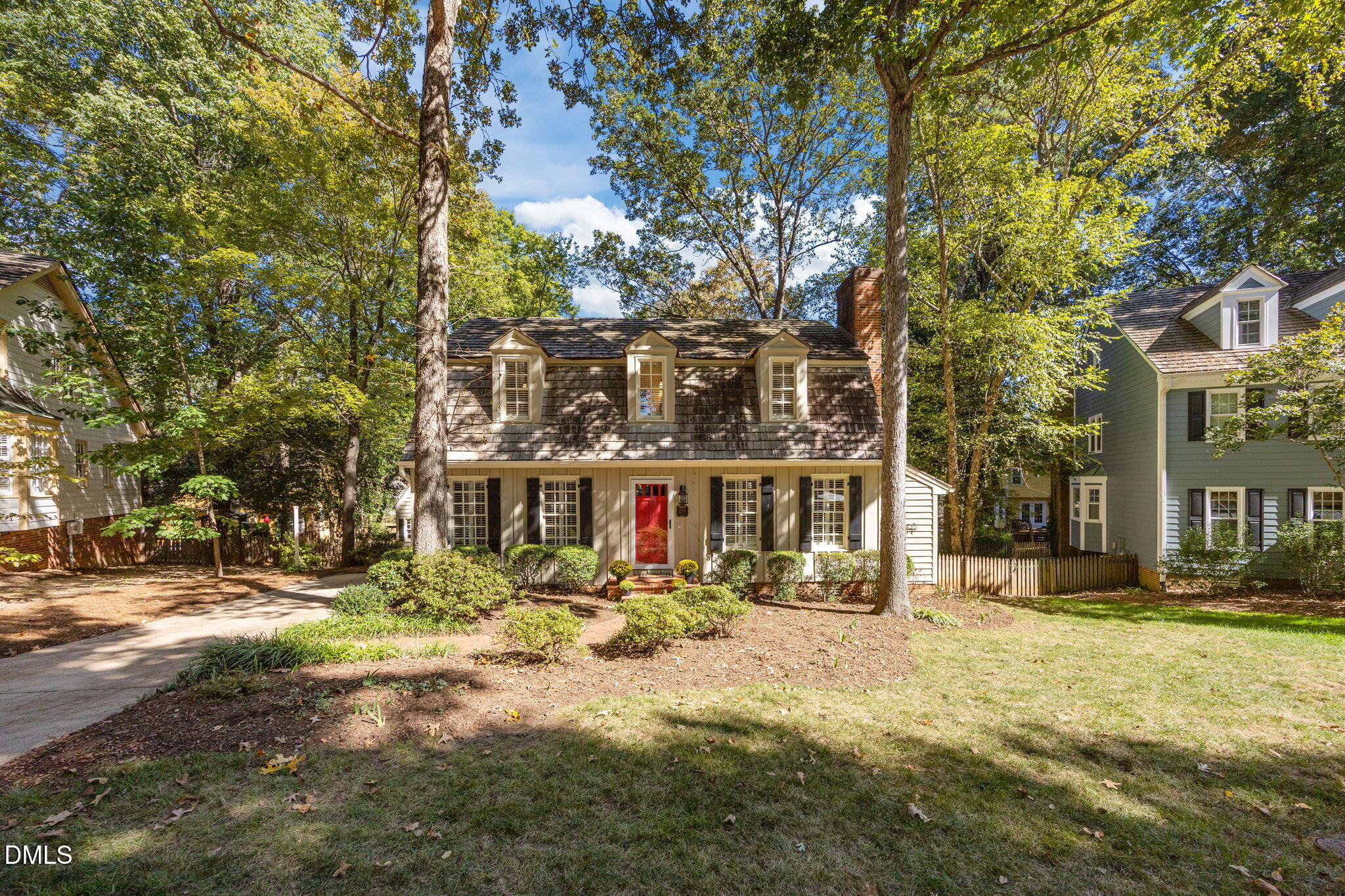 2204 Middlefield Court Raleigh, NC 27615 - Photo 3 of 37 2-web-or-mls-IMG_4502