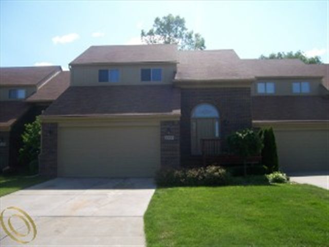 2057 Rochelle Park Drive Rochester, MI 48309 - Photo 1 of 1 31030902.JPG