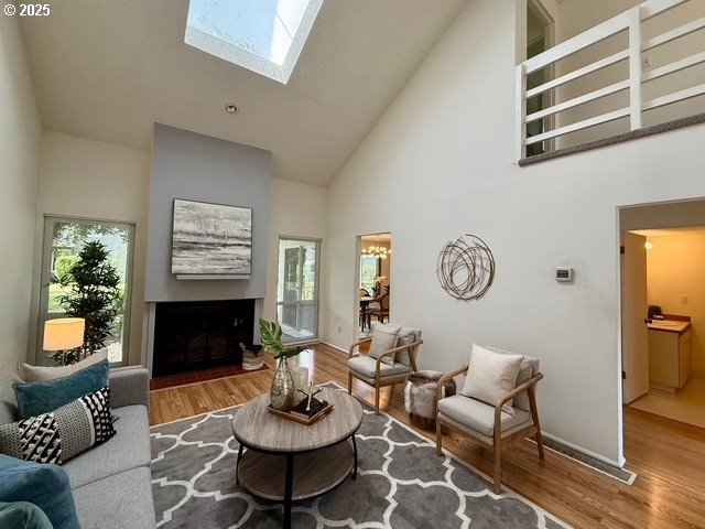 12960 Southwest 5th Street Beaverton, OR 97005 - Photo 4 of 39 Living Room
