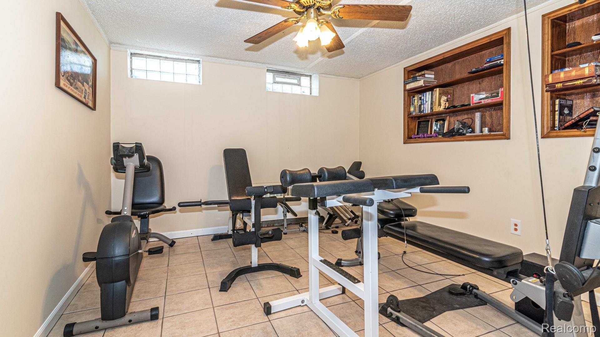 27216 Howell Road Redford, MI 48239 - Photo 34 of 37 Exercise room!