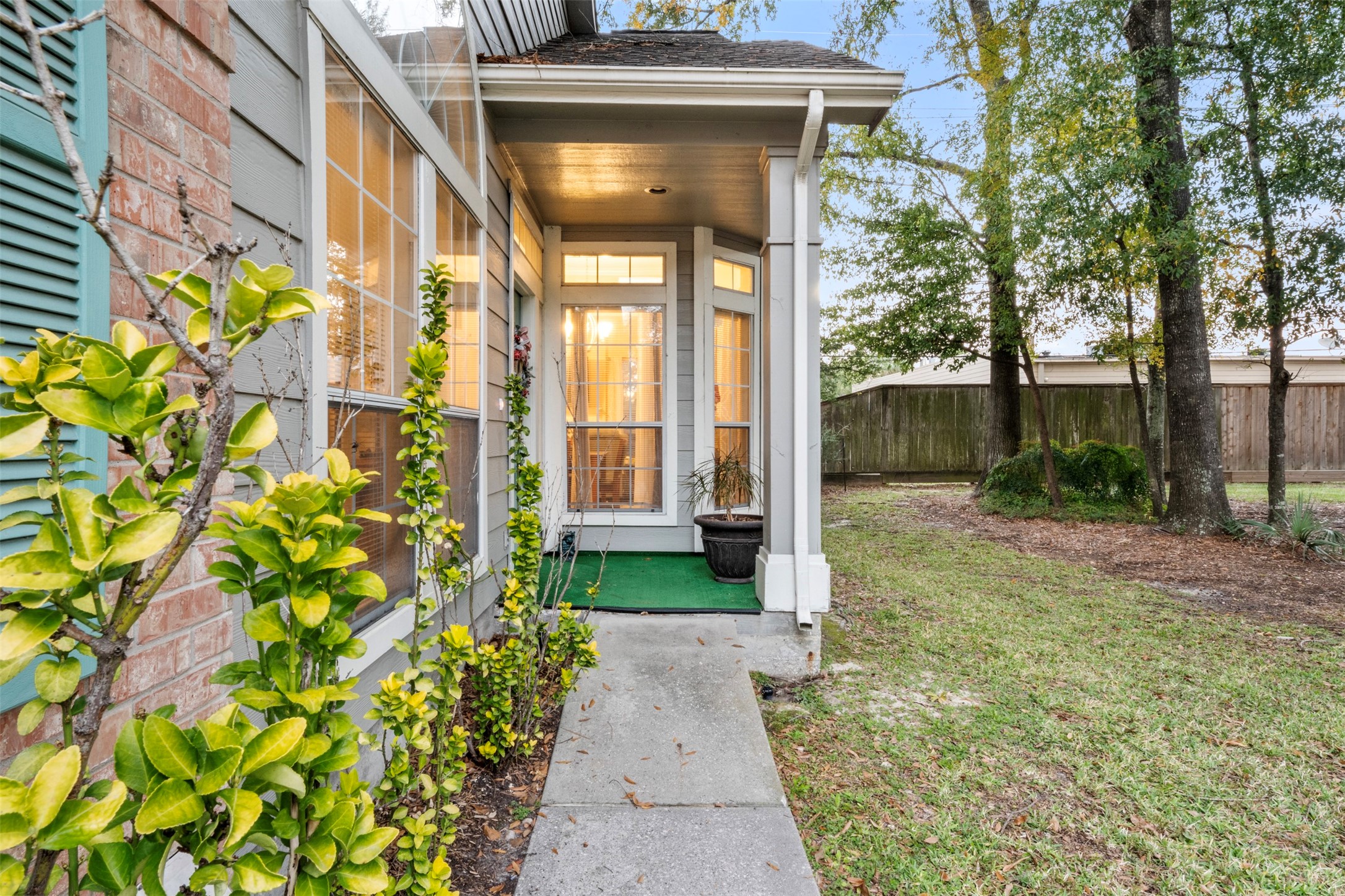 2334 Everest Way Houston, TX 77339 - Photo 27 of 29 a view of a pathway both side of the house