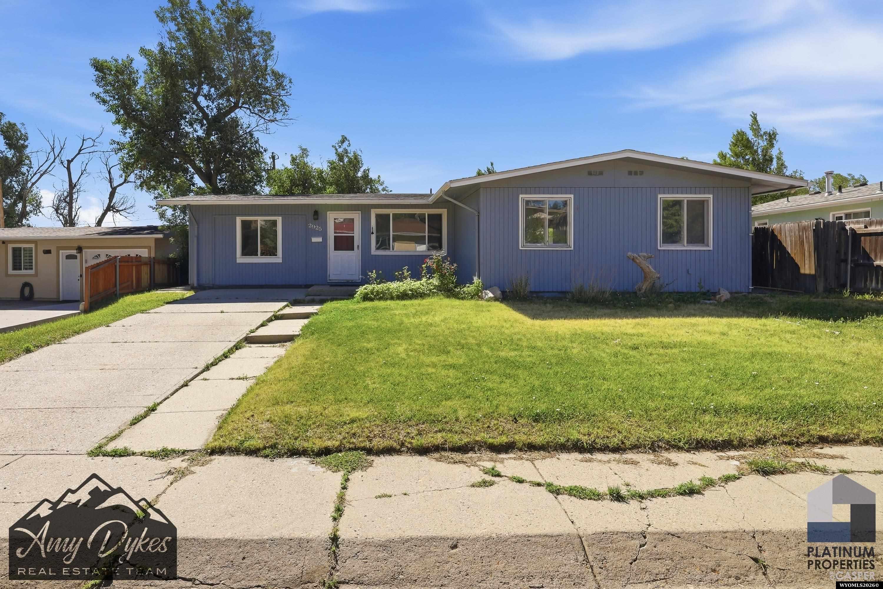 2925 Saratoga Road Casper, WY 82604 - Photo 1 of 17