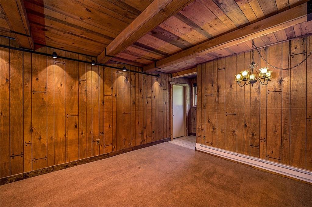 1702 Ridge Road Jeannette, PA 15644 - Photo 7 of 36