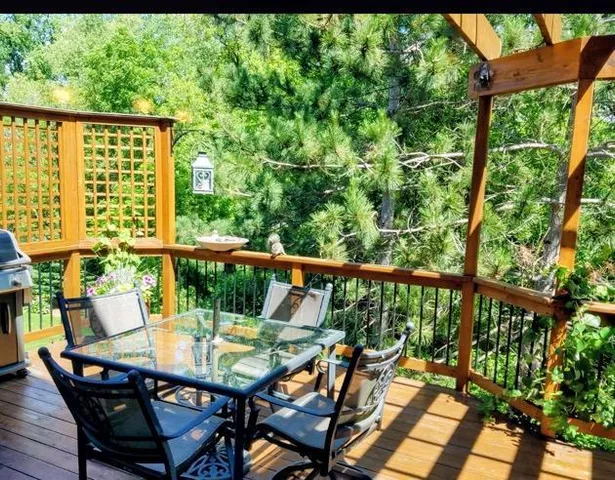 $849,900 | 695 Rosa Court, Eagan, MN 55123