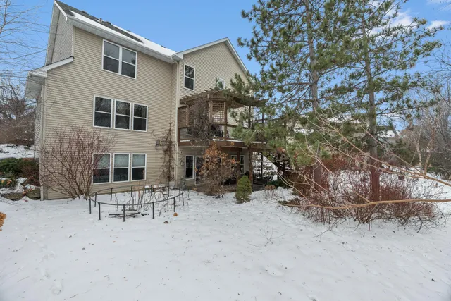 $849,900 | 695 Rosa Court, Eagan, MN 55123