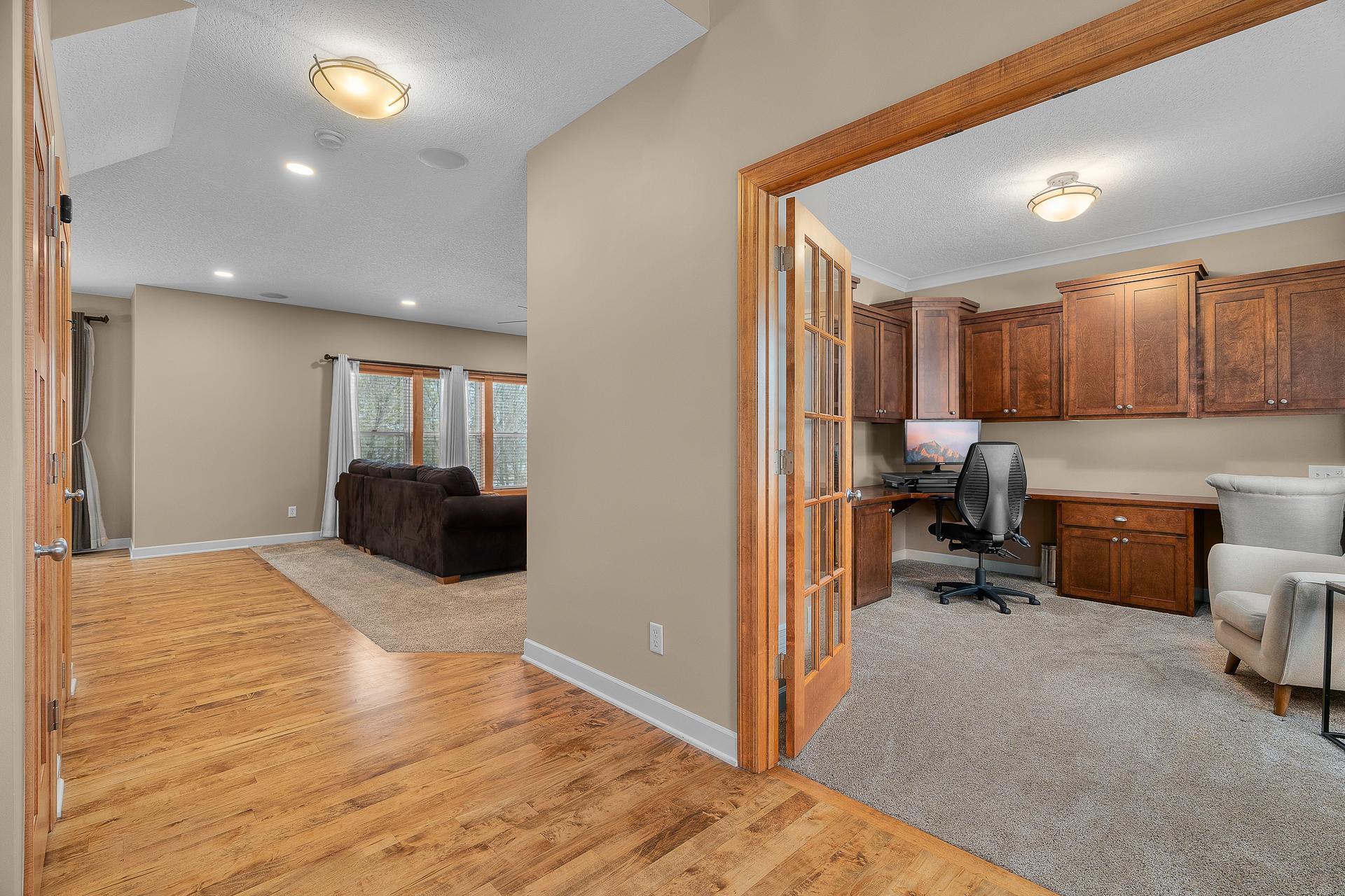 695 Rosa Court Eagan, MN 55123 - Photo 7 of 66