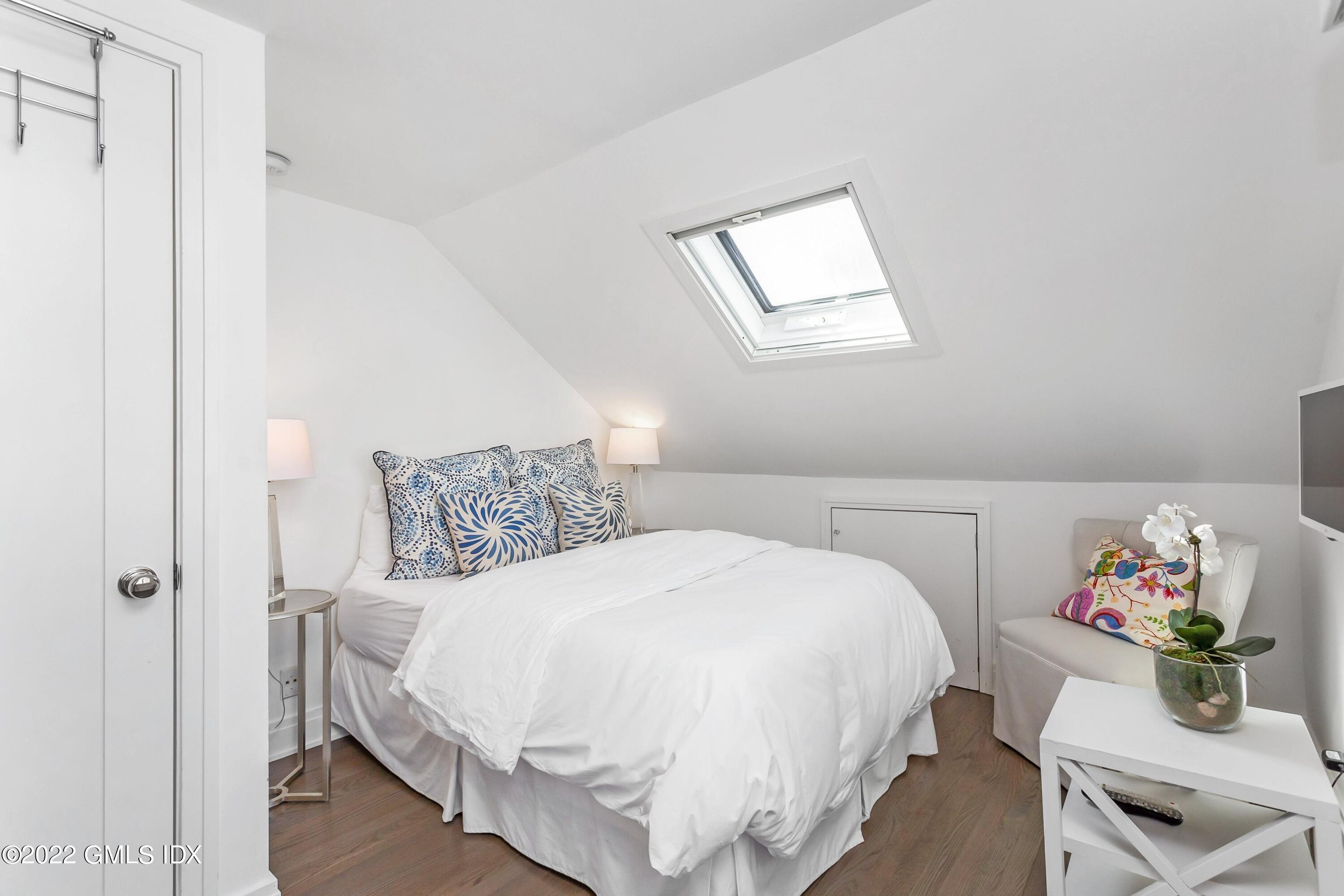 63 Roton Avenue Norwalk, CT 06853 - Photo 25 of 40 170472173-24