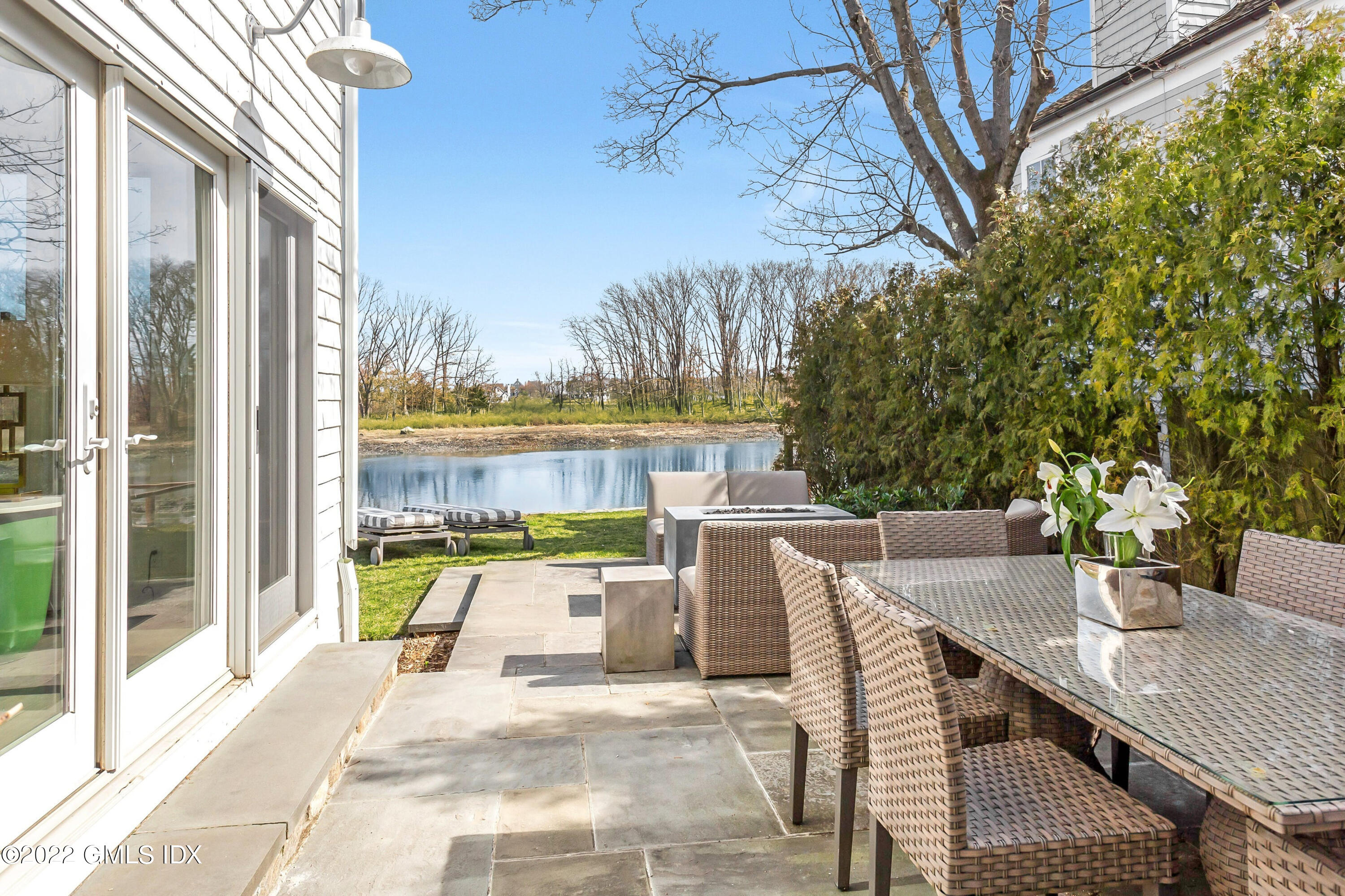 63 Roton Avenue Norwalk, CT 06853 - Photo 29 of 40 031-407185 Blue