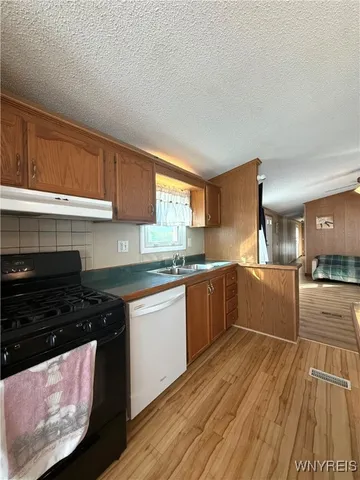 $70,000 | 648 Birchwood Drive, Lockport Town, NY 14094