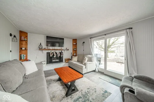 $254,900 | 5567 South Cladwell Drive, Pendleton, IN 46064