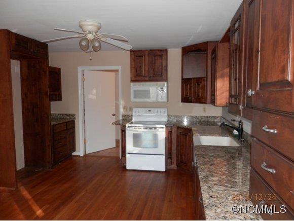 70 Riverside Estate Road Brevard, NC 28712 - Photo 3 of 16 Gallery Image 3