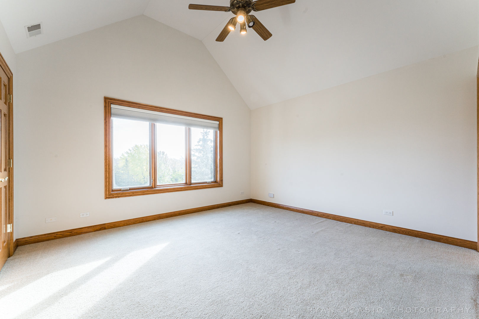 23374 West Milton Road Wauconda, IL 60084 - Photo 33 of 49 an empty room with a window