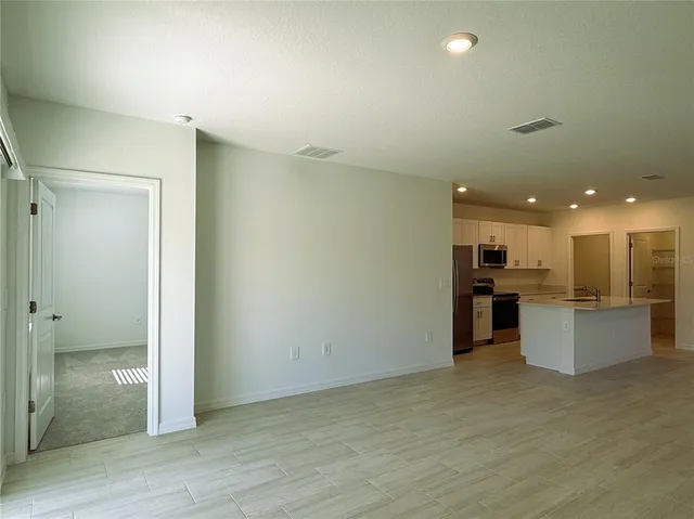 $2,900 | 17614 Pleasantview Boulevard, Land O Lakes, FL 34638