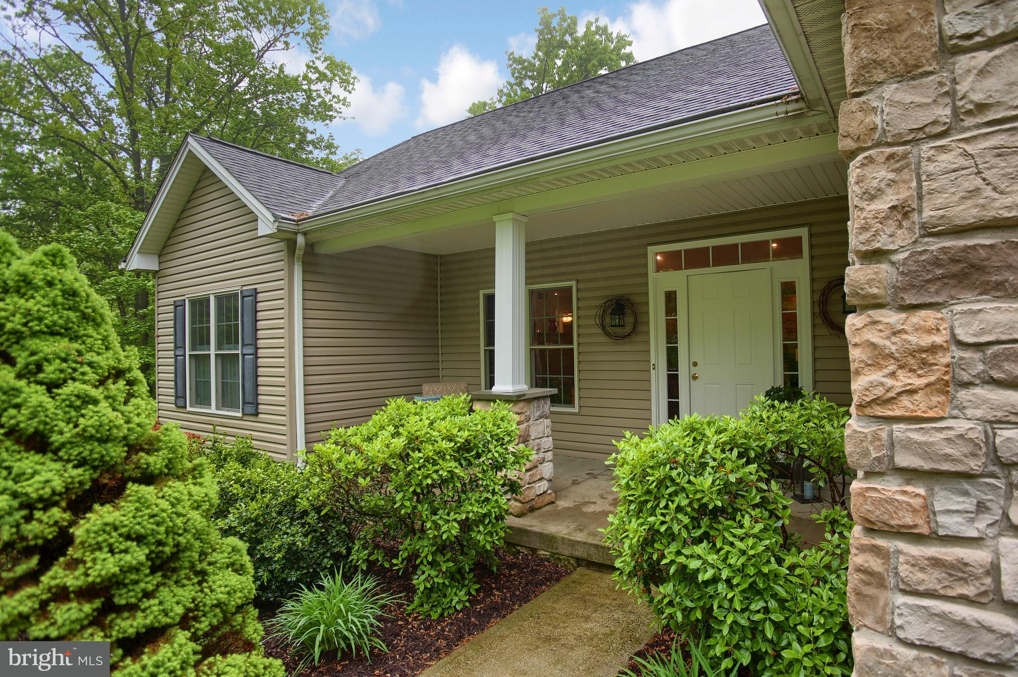 128 Robson Road Dillsburg, PA 17019 - Photo 3 of 25