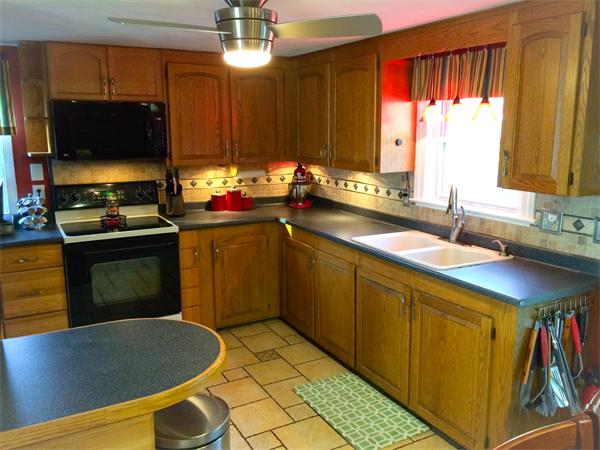 364 Concord Road Billerica, MA 01821 - Photo 3 of 27 Gallery Image 3