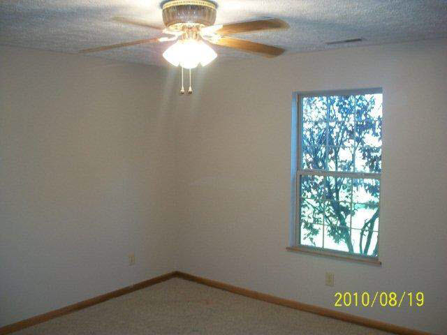 319 Independence Road Greenfield, IN 46140 - Photo 8 of 10