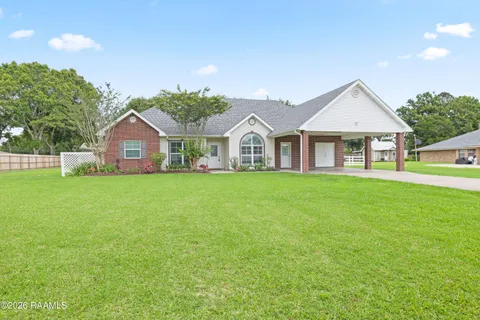 $267,500 | 305 Crossbow Drive, New Iberia, LA 70563