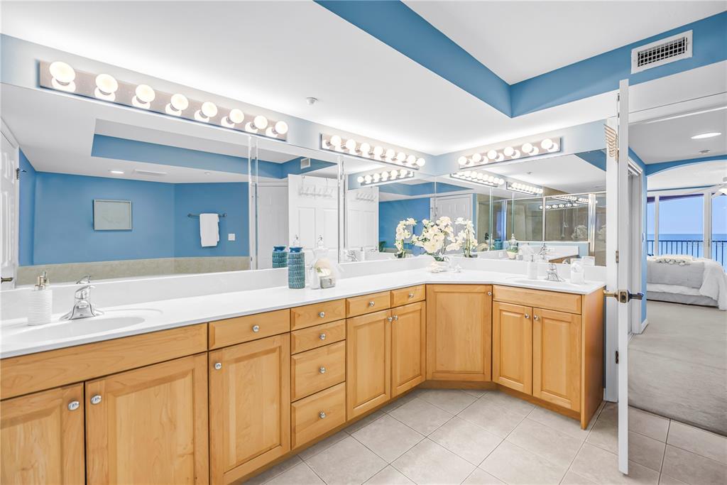 16326 Gulf Boulevard, Unit 308 Redington Beach, FL 33708 - Photo 20 of 57