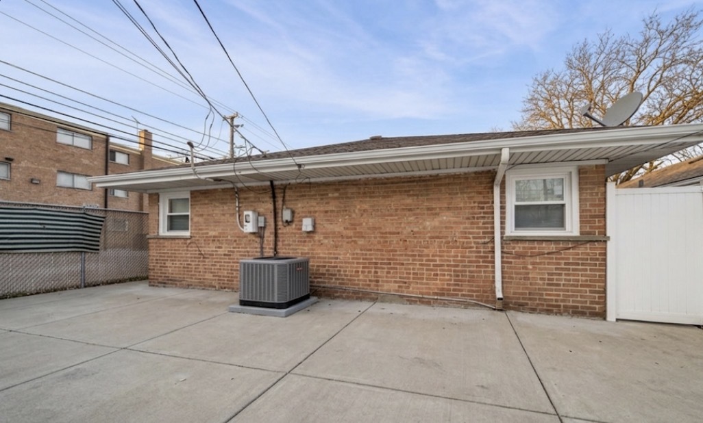 7845 South Kilpatrick Avenue Chicago, IL 60652 - Photo 16 of 20