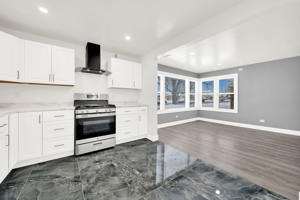 7845 South Kilpatrick Avenue Chicago, IL 60652 - Photo 3 of 20